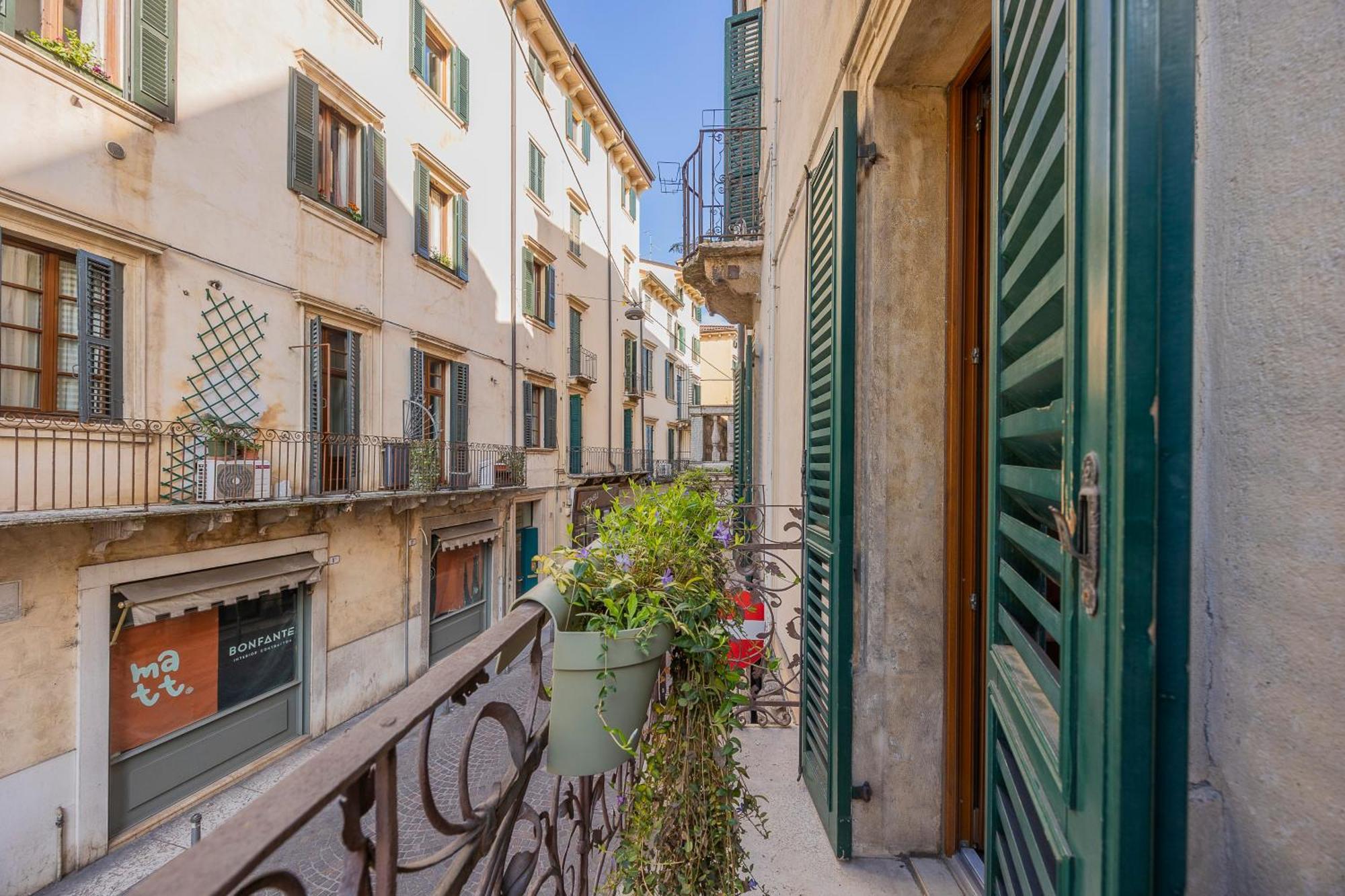 Domus Largo Pescheria Verona Eksteriør billede